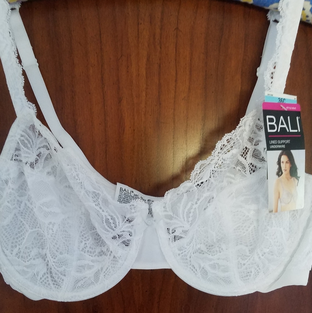 BALI Underwire Bra NWT 36C White